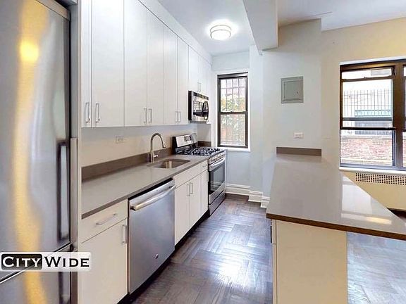 2nd image of 137 E 38th St #1