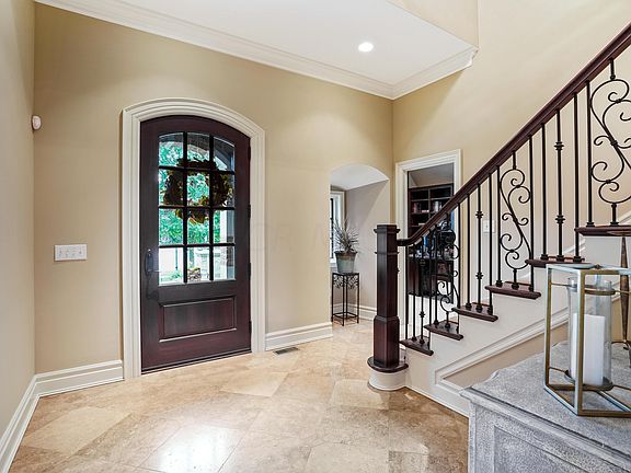 5th image of 7120 Deacon Ct