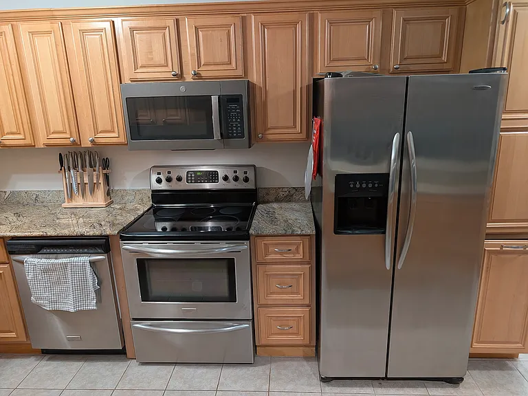 215 S Cedar Ave — Photo 31