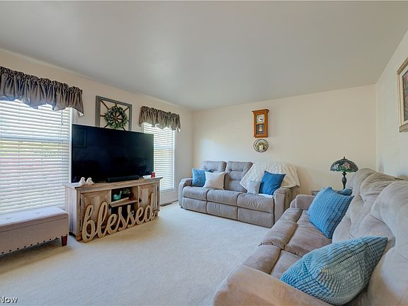 3rd image of 6008 Conneaut Light Dr
