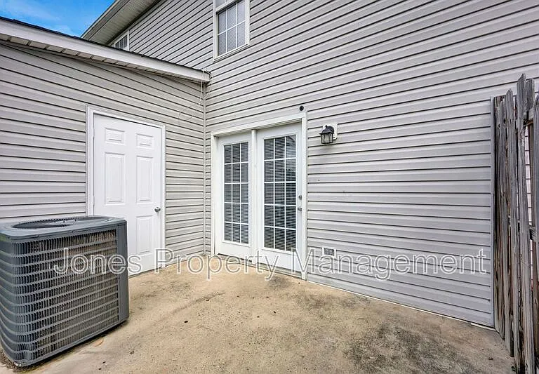 500 Jackson Park Rd #12 — Photo 33