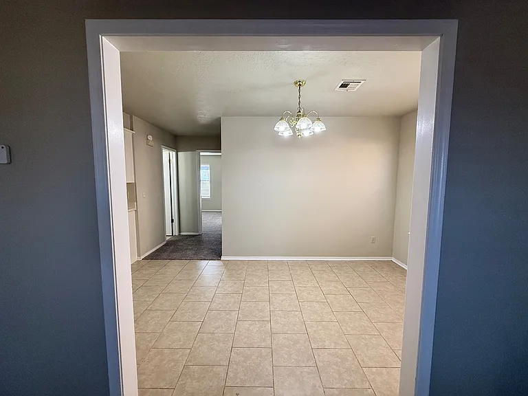 242 Barrett Pl — Photo 7