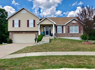 637 Stone Bend Trl, Wentzville, MO 63385