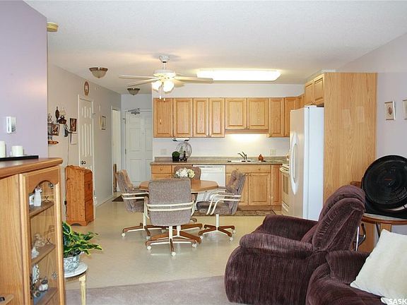 3rd image of 1601 1st St #205