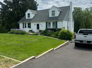 3271 Paper Mill Rd, Huntingdon Valley, PA 19006