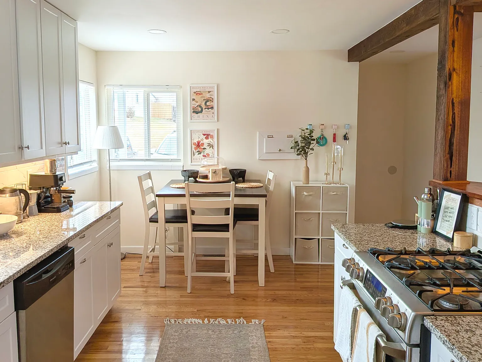 3 bed, 1292 sqft, $2,700 — Photo 3