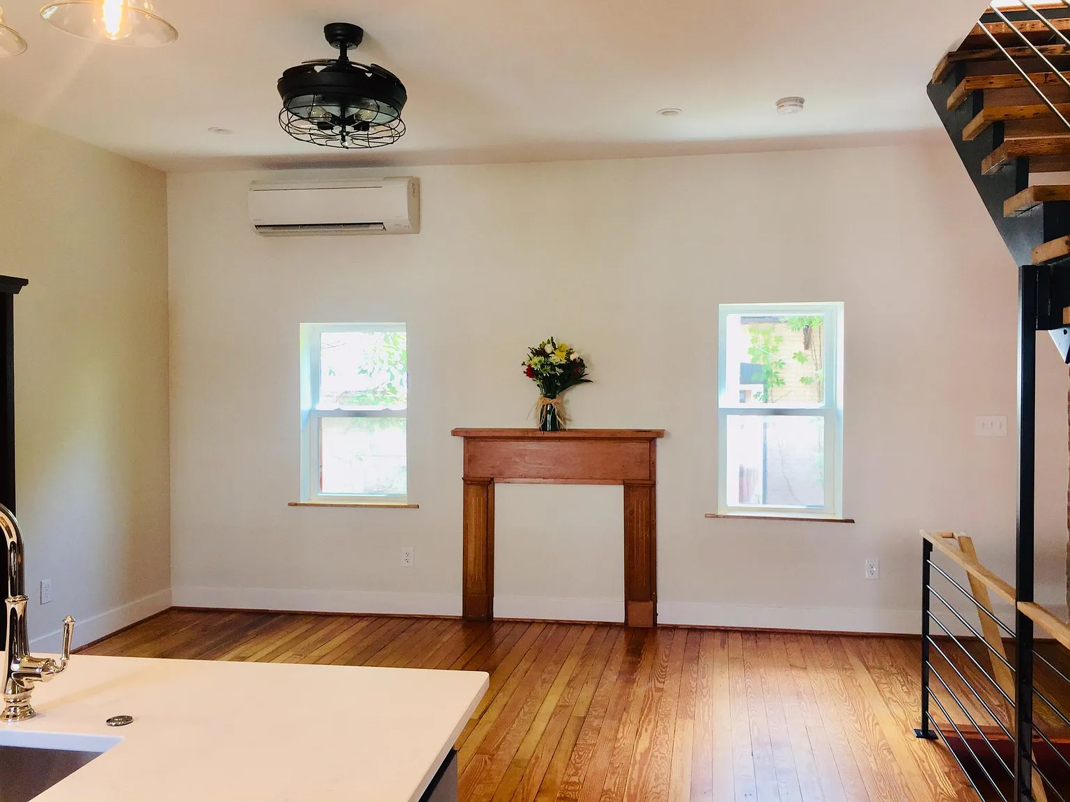 1 bed, 800 sqft, $3,200 — Photo 2
