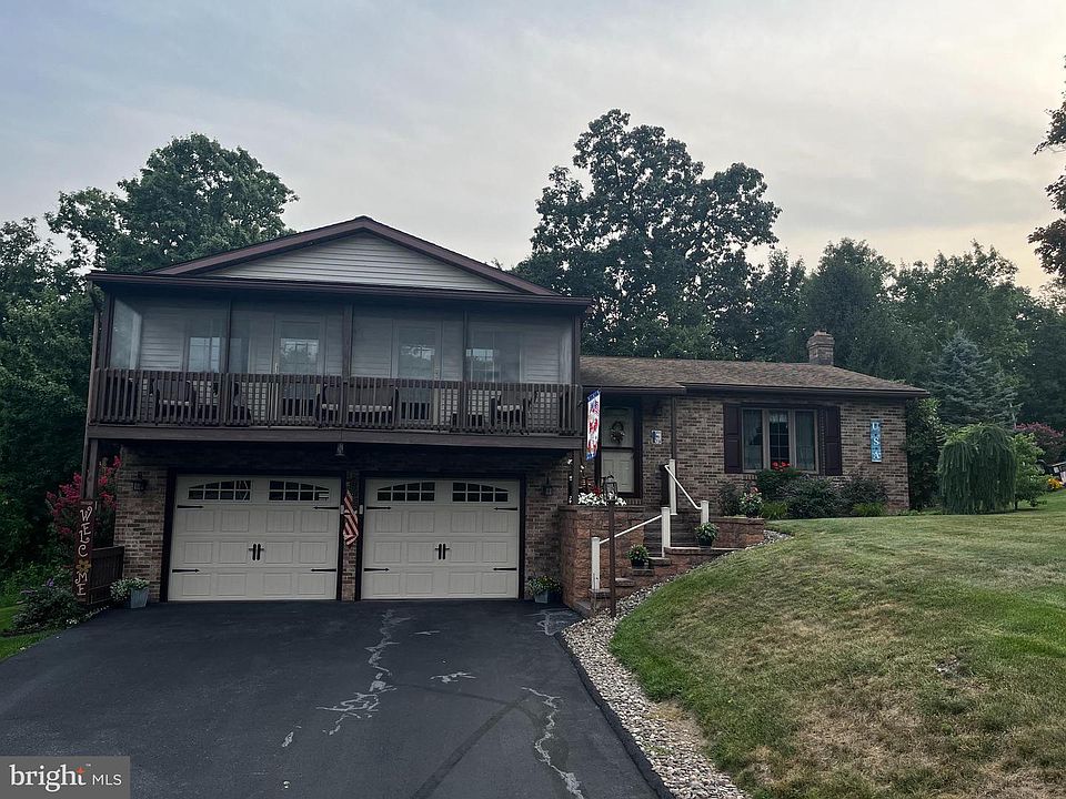 1st image of 176 Cliffside Dr