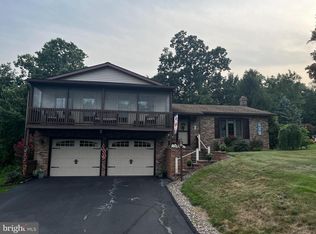176 Cliffside Dr, Lewistown, PA 17044