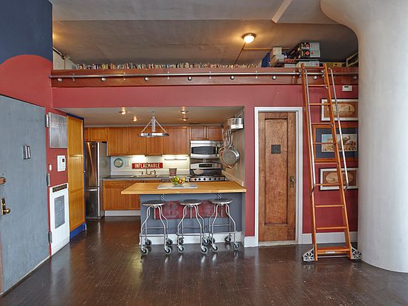 3rd image of 110 Clifton Pl APT 4E
