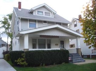1279 Gladys Ave, Lakewood, OH 44107
