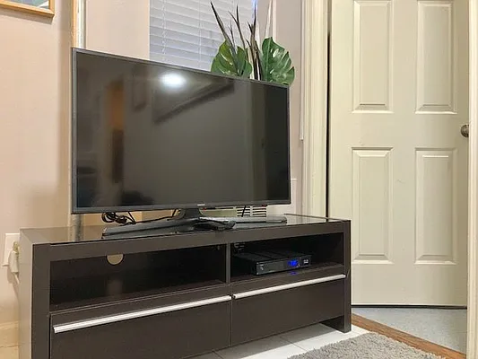 Rented by Matthew Gros-Werter, LREB  | media 20