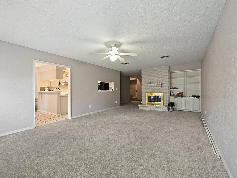 14213 Lost Meadow Ln — Photo 7