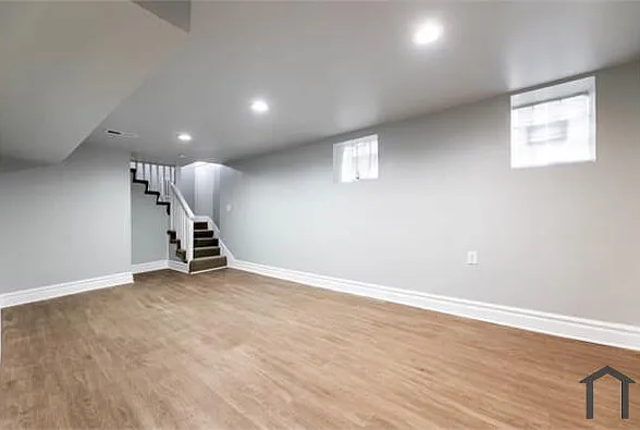 7917 S Ellis Ave — Photo 12