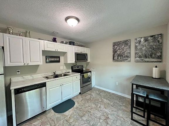 4th image of 1523 41st Avenue Dr E