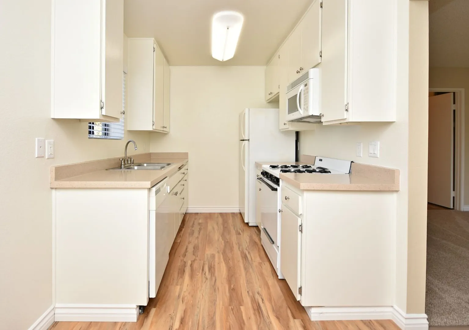 Villas de Laura Apts — Photo 4