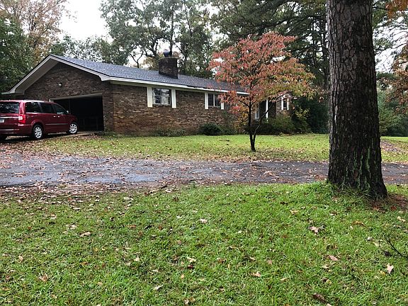 2nd image of 115 Lakewood Cir