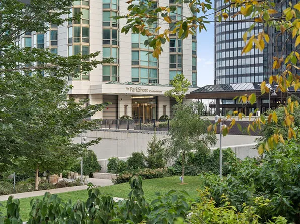 195 N Harbor Dr APT 2408, Chicago, IL 60601