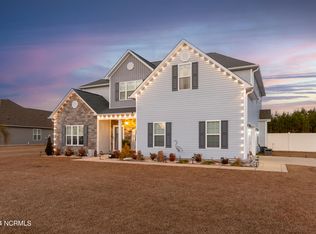 105 Burrington Ln, Jacksonville, NC 28546