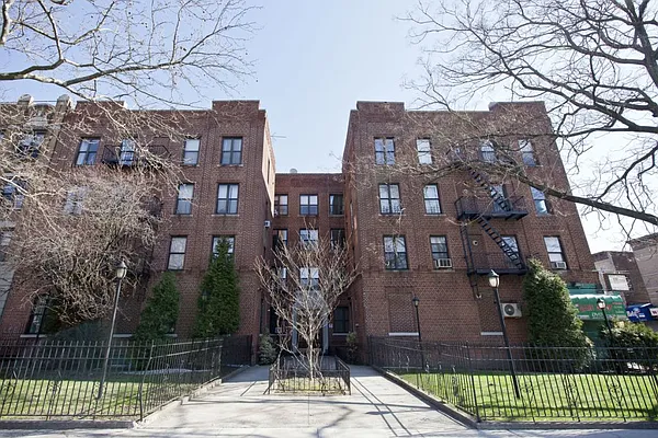 Sold by Skygroup Realty | media 3