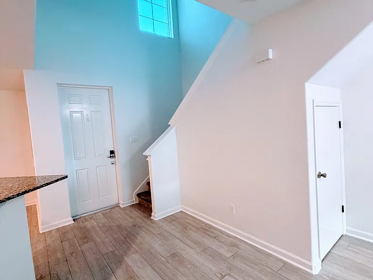 756 Carlsbad Dr — Photo 14