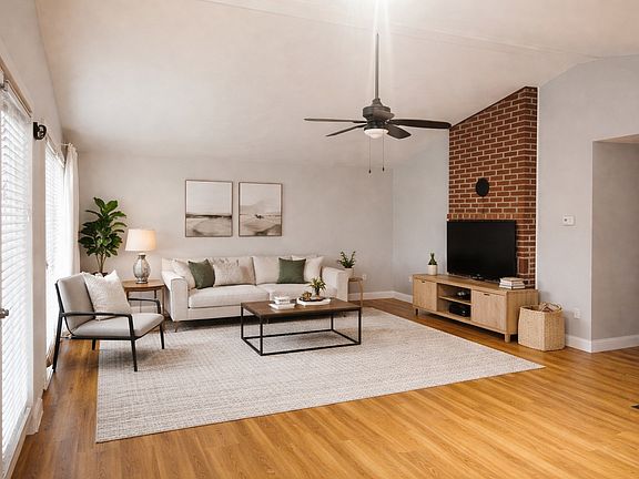 4th image of 11 Fish Rd