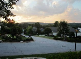 312 Beckenham Ln, Greenville, SC 29609