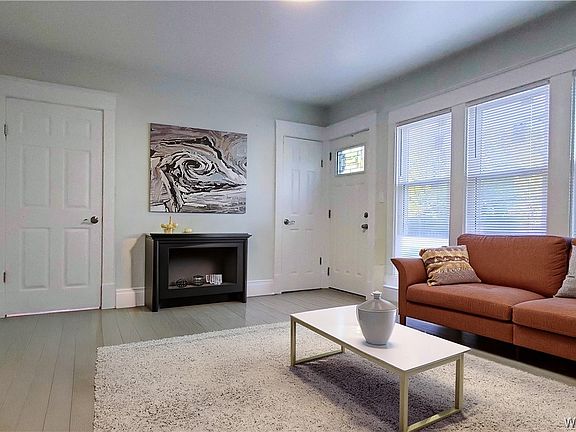 4th image of 544 Lasalle Ave