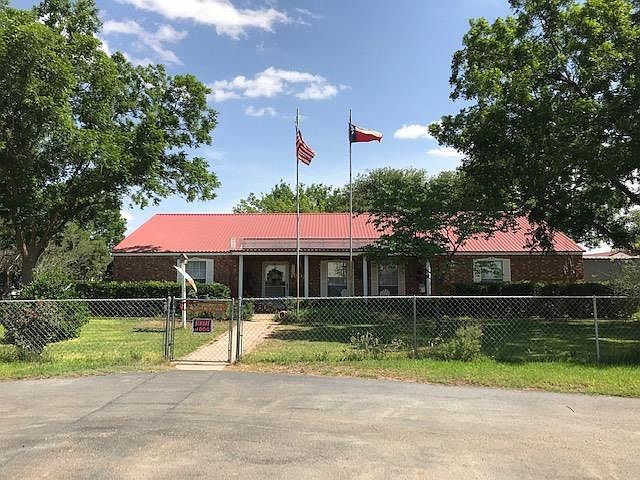 1st image of 908 E County Road 121