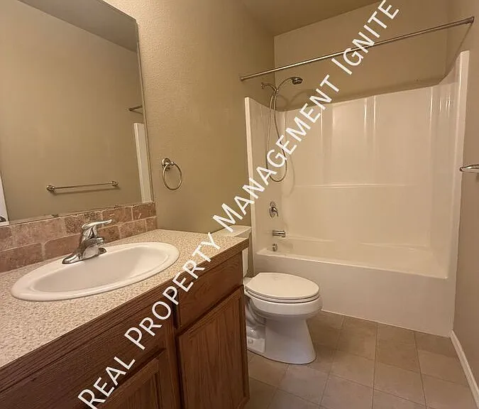332 SW Antler Ridge Ct — Photo 12