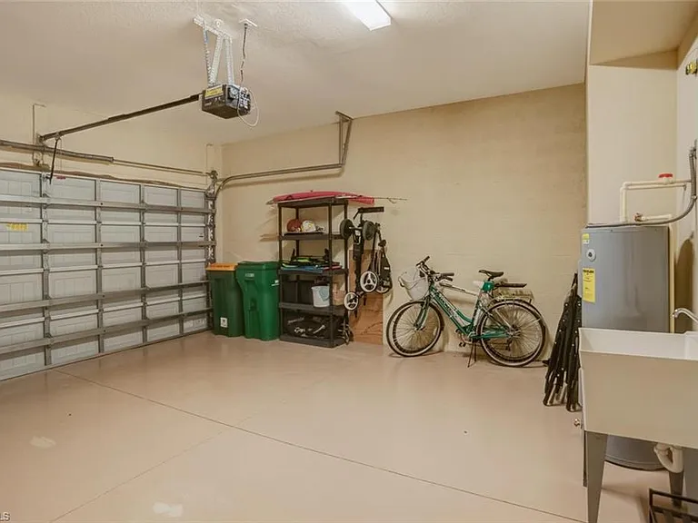 9126 Napoli Ct #101 — Photo 19