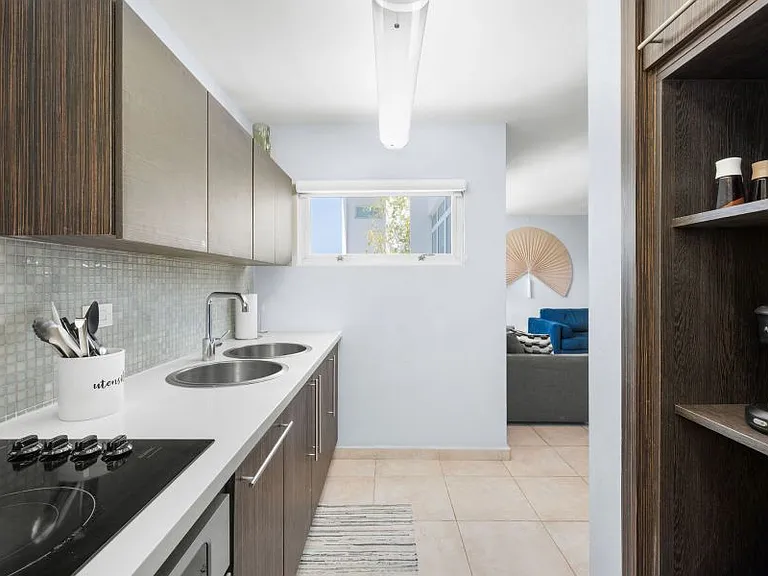 Apt 304 Atlantic Court Apartments 59 C San Miguel — Photo 12