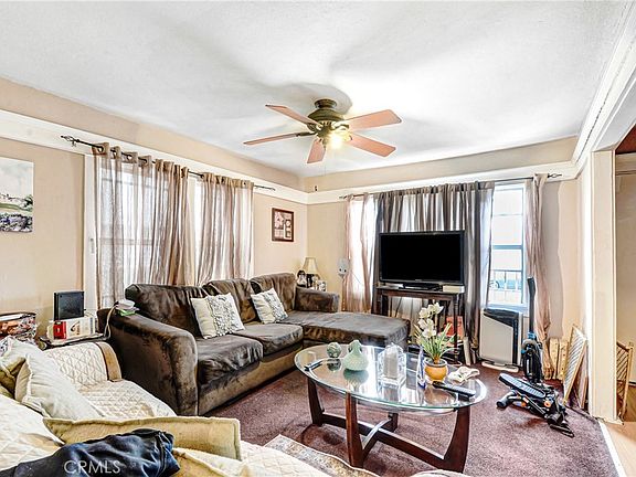 4th image of 2914 W 59th St