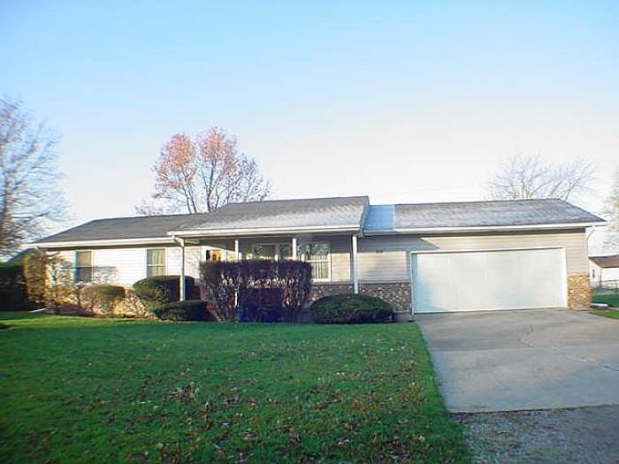 FRONT OF HOUSE