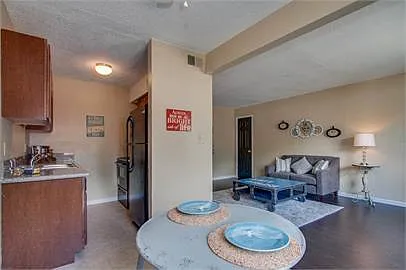 541 Randolph Rd — Photo 24