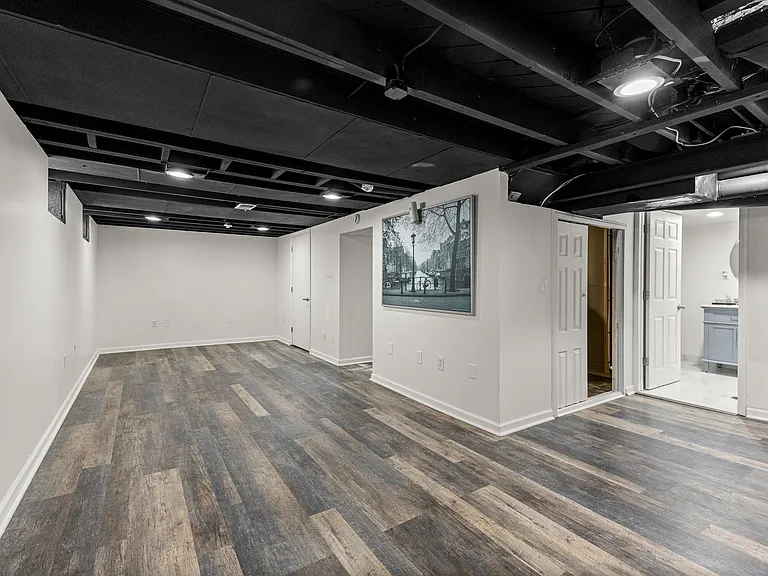 22312 Madison St — Photo 26