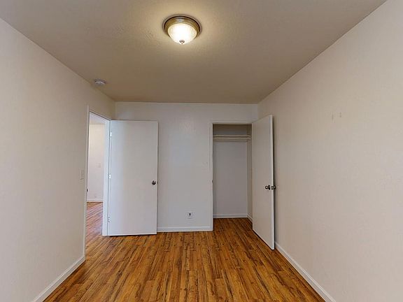 2nd image of 2521 Regent St Unit 10