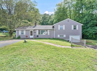 145 Farmstead Dr, South Windsor, CT 06074