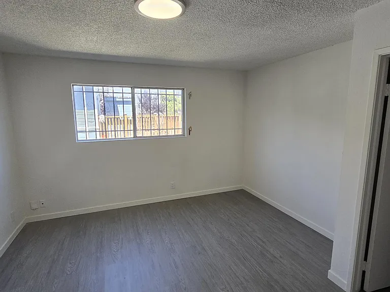 2 bed, 1.0 bath, 850 sqft, $2,295 — Photo 7