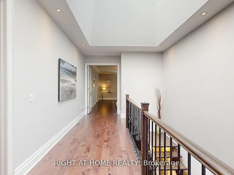 385 Tudor Ave — Photo 19