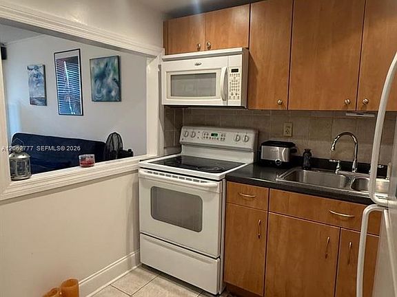 3rd image of 9081 Sunrise Lakes Blvd APT 105