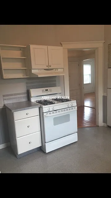 2 bed, 1.0 bath, $2,850 — Photo 3