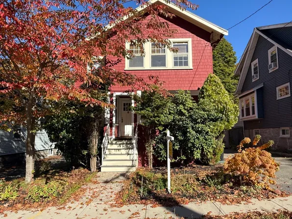 154 Pine St, Quincy, MA 02170