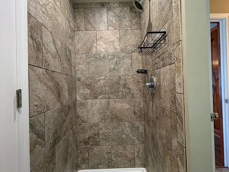 113 Hawthorne St SE — Photo 6