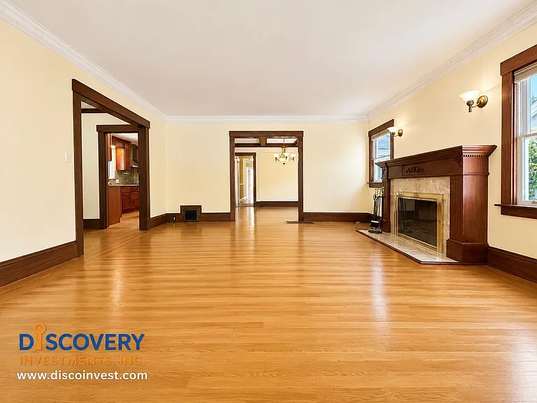 327 San Carlos Ave — Photo 6