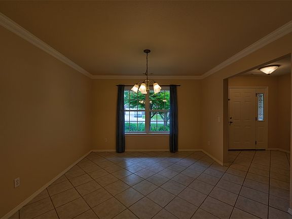 4th image of 340 Beca Ln