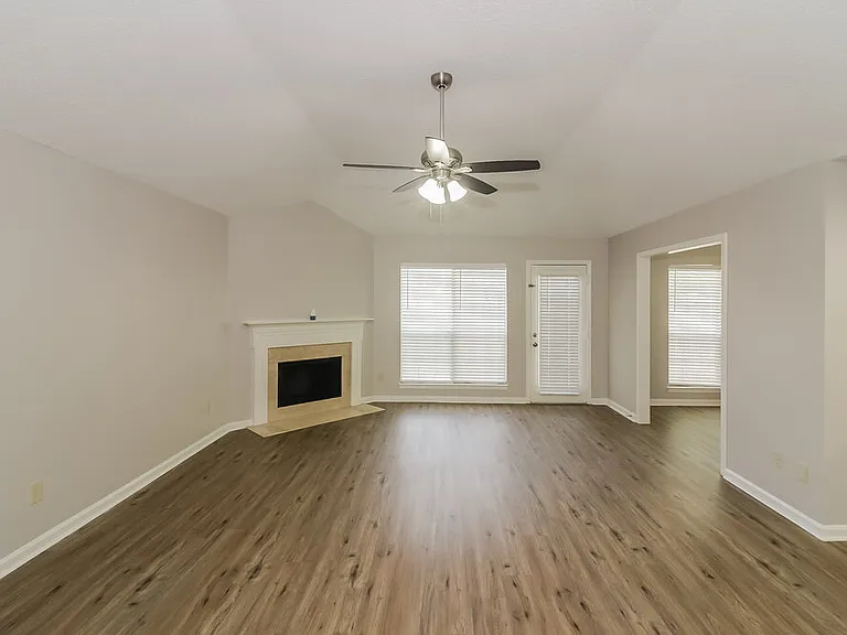 6640 Elmore Ridge Ln — Photo 4