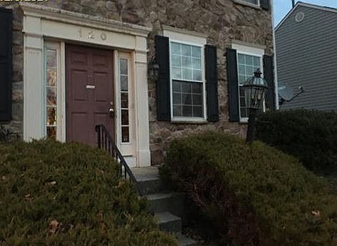 2nd image of 120 Commodore Dr