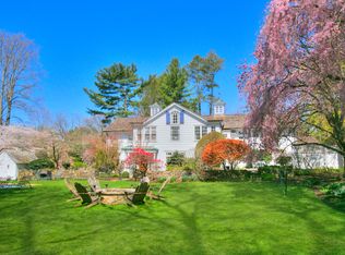 2 Bayberry Ln, Westport, CT 06880