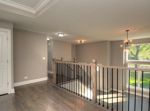 5th image of 158 N Edgewood Ave